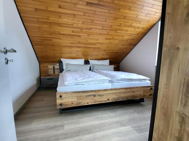 Kanino Apartment *